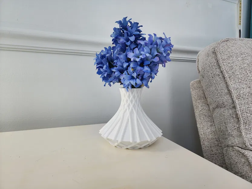 Bình Hoa Hiện Đại Cross Hatch (Không Cần Supports) - Image 6