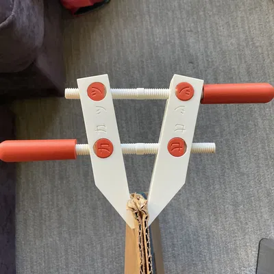 Kẹp Handscrew (Handscrew clamp) in 3D