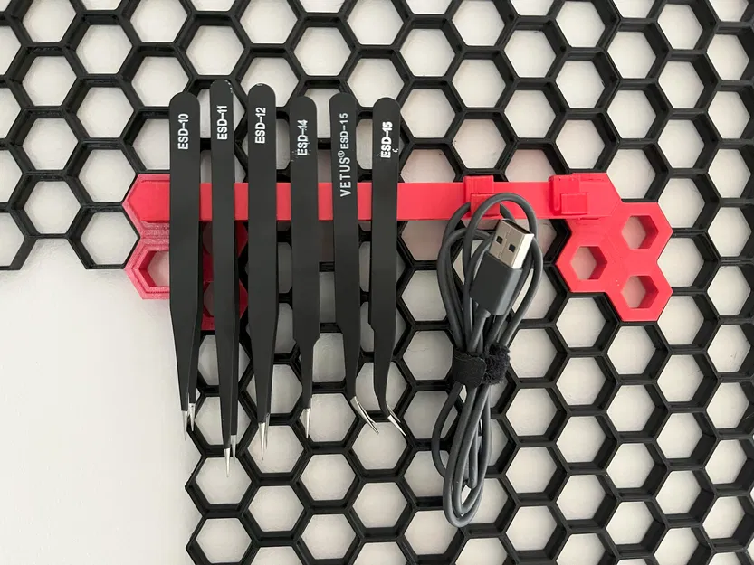 Móc treo Honeycomb + móc (nhíp, dây cáp...) [kích thước 1 ô lưới] - Image 1