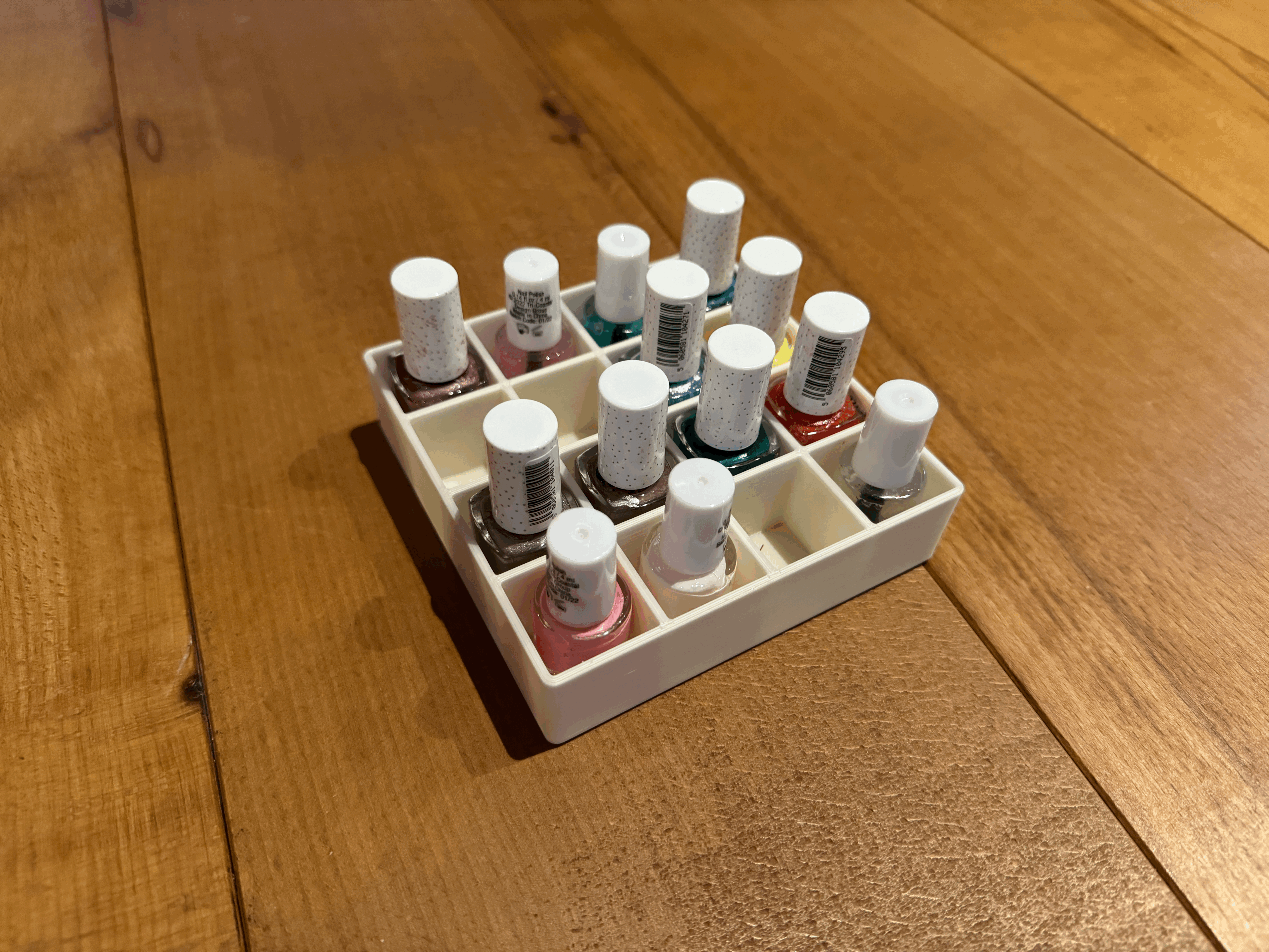 Giá đỡ sơn móng tay (nail polish holder) - Nagellack Halter