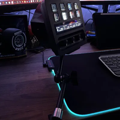 Đế Gắn Stream Deck Plus Dễ Dàng Lắp Đặt