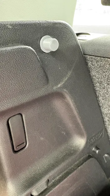 Chốt Cài Cốp Skoda Fabia 2 II - Giải Pháp Sửa Chữa 3D - Image 1