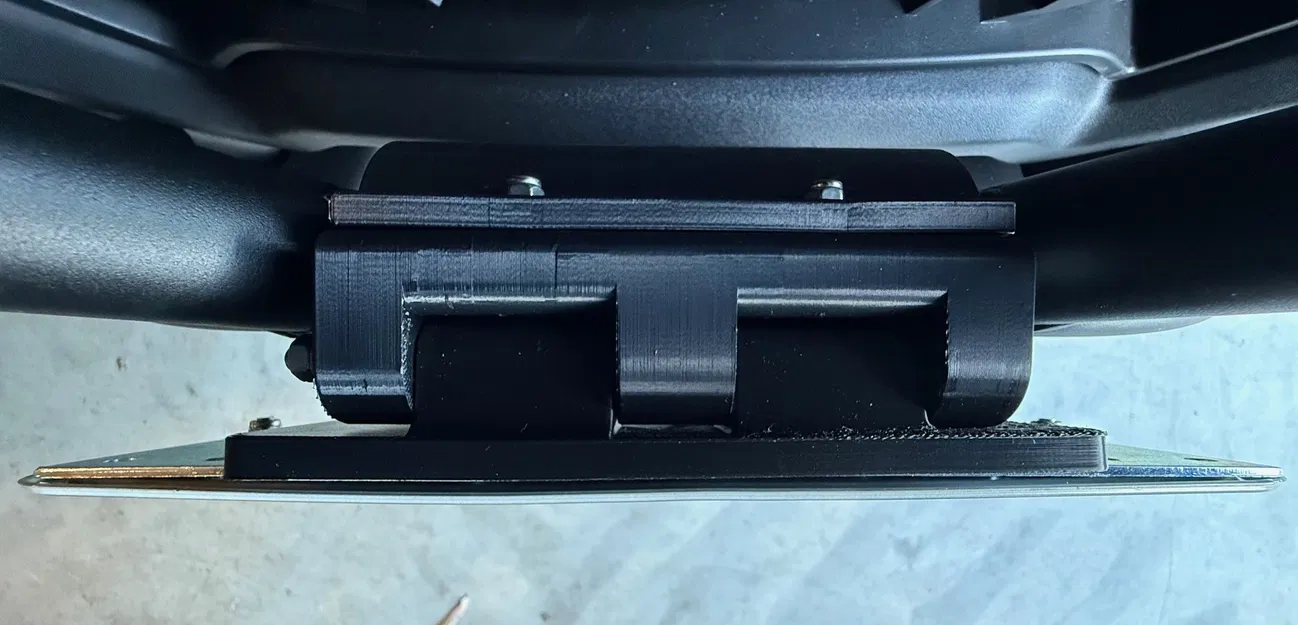 Giá Đỡ Biển Số Gập Cho CFMoto CForce 450 (Tùy Chỉnh) - Image 2