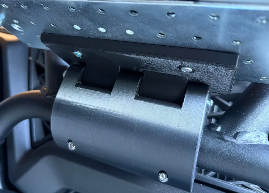 Giá Đỡ Biển Số Gập Cho CFMoto CForce 450 (Tùy Chỉnh) - Image 3