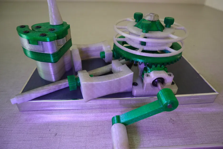 Máy Cắt Chai Nhựa PET Thủ Công Spinny - Image 2