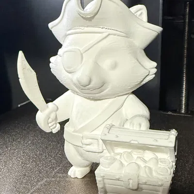 Mô Hình Gấu Racooon Cướp Biển Chibi - Đồ Trang Trí Dễ Thương