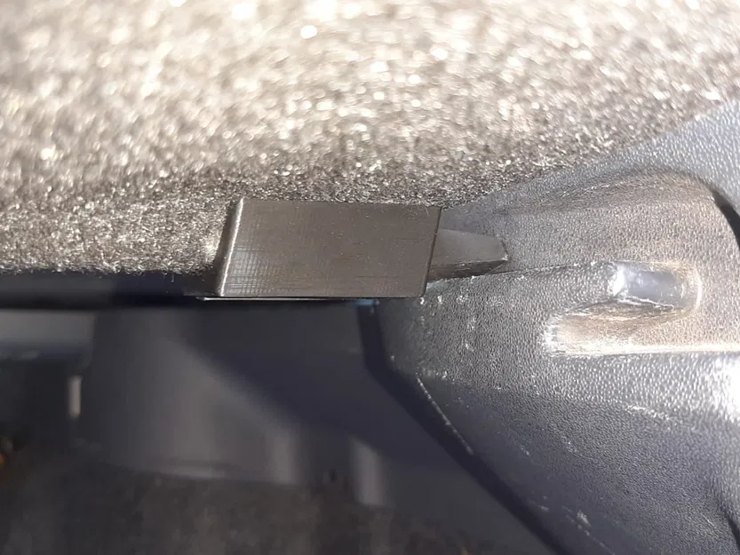 Pát Đỡ Nắp Cốp - Renault Megane Grand Tour - Image 3