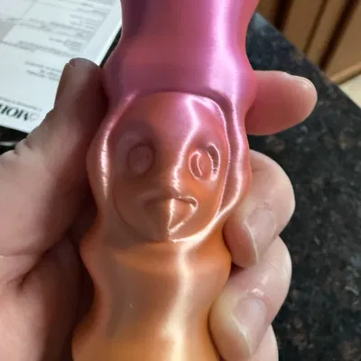 Mô Hình 3D "Mr. Colon" - Độc Đáo và Ngộ Nghĩnh