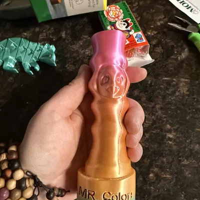 Mô Hình 3D "Mr. Colon" - Độc Đáo và Ngộ Nghĩnh