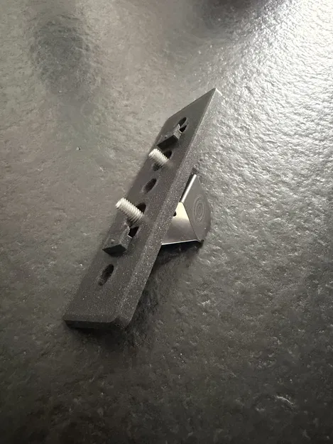 Giá treo tường hoặc lắp tủ rack cho Ubiquiti UniFi USW Flex 2.5G 8 PoE - Image 4