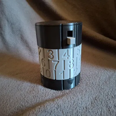 Hộp đựng khóa mã số IRIS