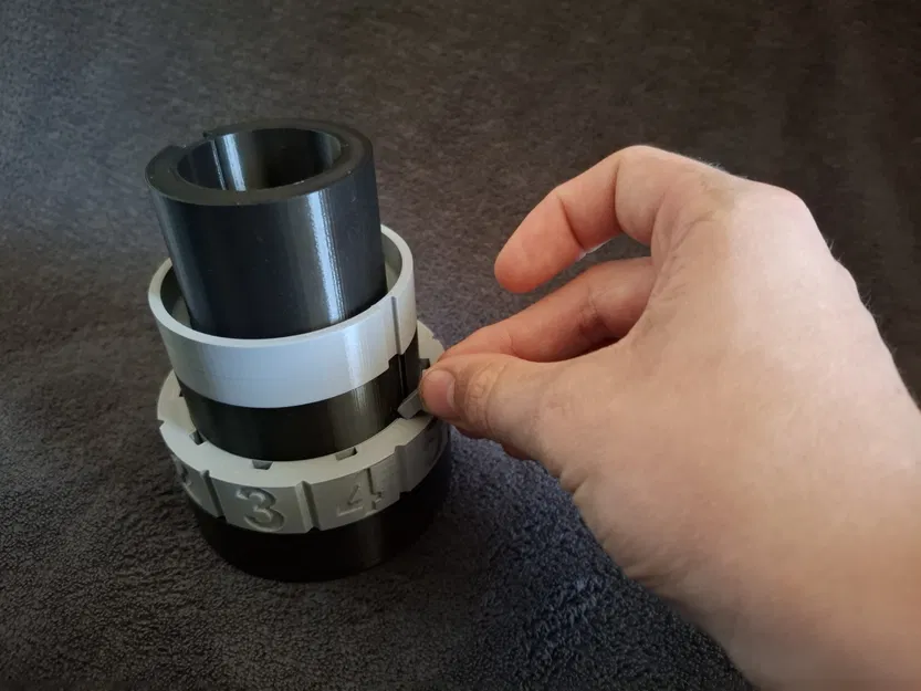 Hộp đựng khóa mã số IRIS - Image 14