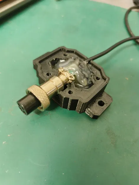 Đế giữ giắc cắm GX12 Female cho thiết bị 3D chuyên nghiệp - Image 2