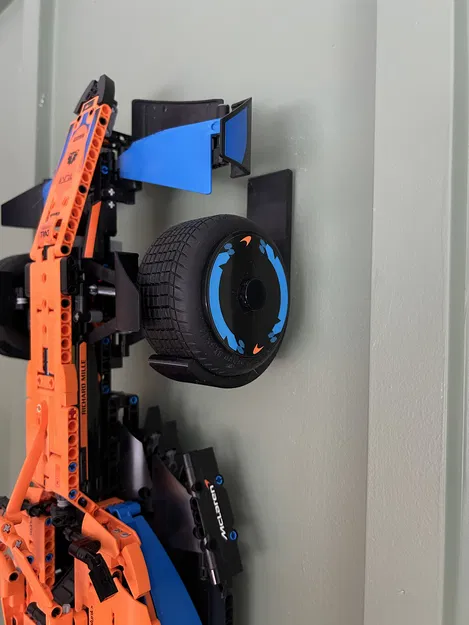 Giá Treo Tường Cho Mô Hình LEGO McLaren F1 - Image 1