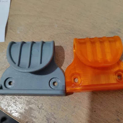 Chốt cổng chắn trẻ em dạng cuộn (Retractable Baby Gate Latch)