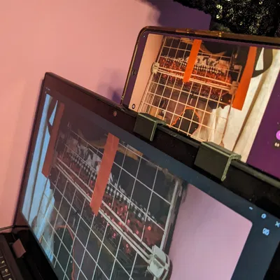 Giá đỡ Webcam: ThinkPad & Pixel 8