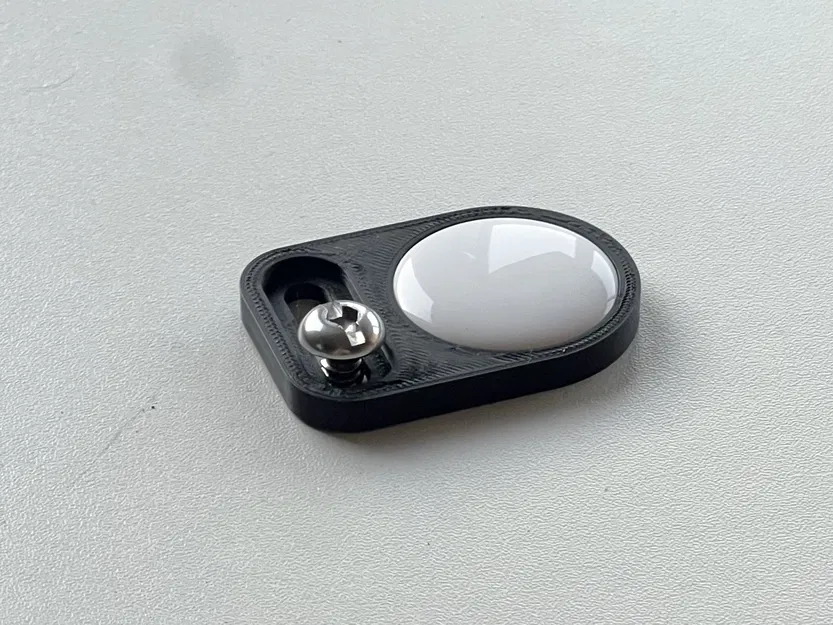 Ngàm gắn AirTag cho máy ảnh - Image 1
