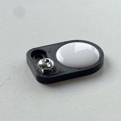 Ngàm gắn AirTag cho máy ảnh