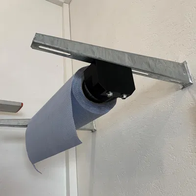 Giá đỡ cuộn giấy 'heavy duty' cứng cáp cho xưởng và garage