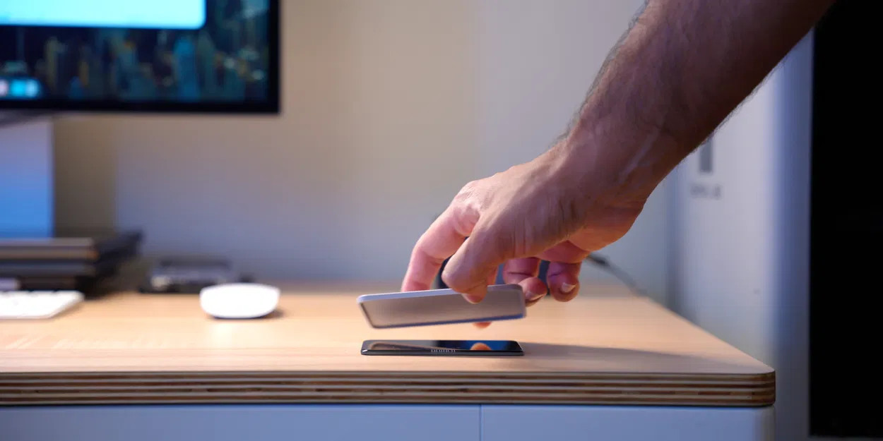 Nắp che bảng điều khiển cho bàn đứng 4 chân Branch - Image 2