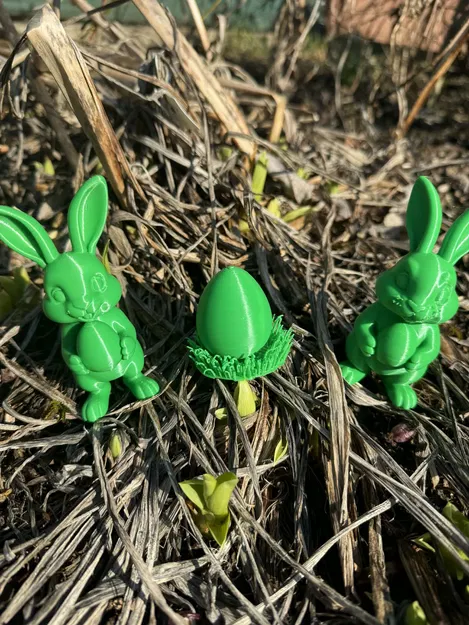 Mô hình thỏ và trứng Phục sinh trên thảm cỏ - Image 1