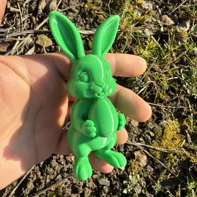 Mô hình thỏ và trứng Phục sinh trên thảm cỏ