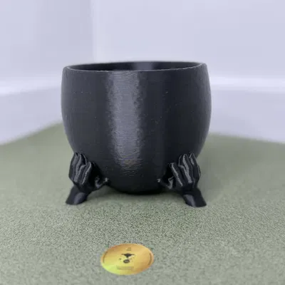 Chậu cây trang trí 3D thiết kế hình bàn tay đỡ độc đáo