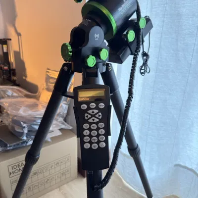 Giá đỡ tay điều khiển và pin 12V cho mount SkyWatcher