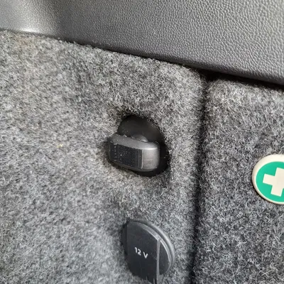 Nắp đậy ốc vít cốp xe Skoda Octavia 2 - Giải pháp in 3D thẩm mỹ