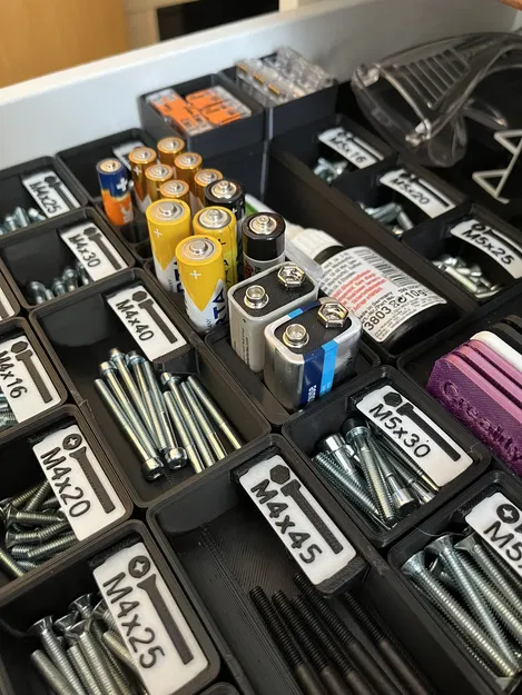 Khay đựng pin 9V Gridfinity 1x1x4U - Image 3