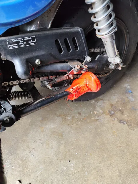 Giày Doc Martens dùng để lót chân chống xe máy - Image 3