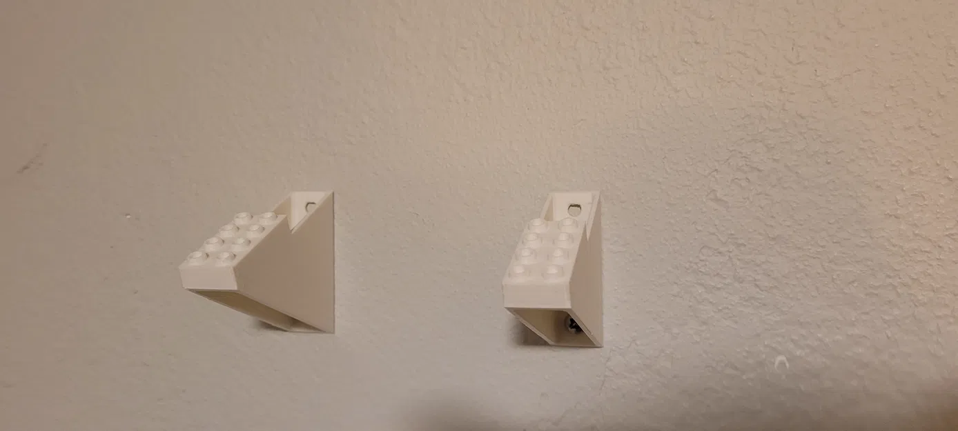 Giá treo tường cho mô hình xe LEGO® (có độ nghiêng, chốt khớp chuẩn) - Image 11