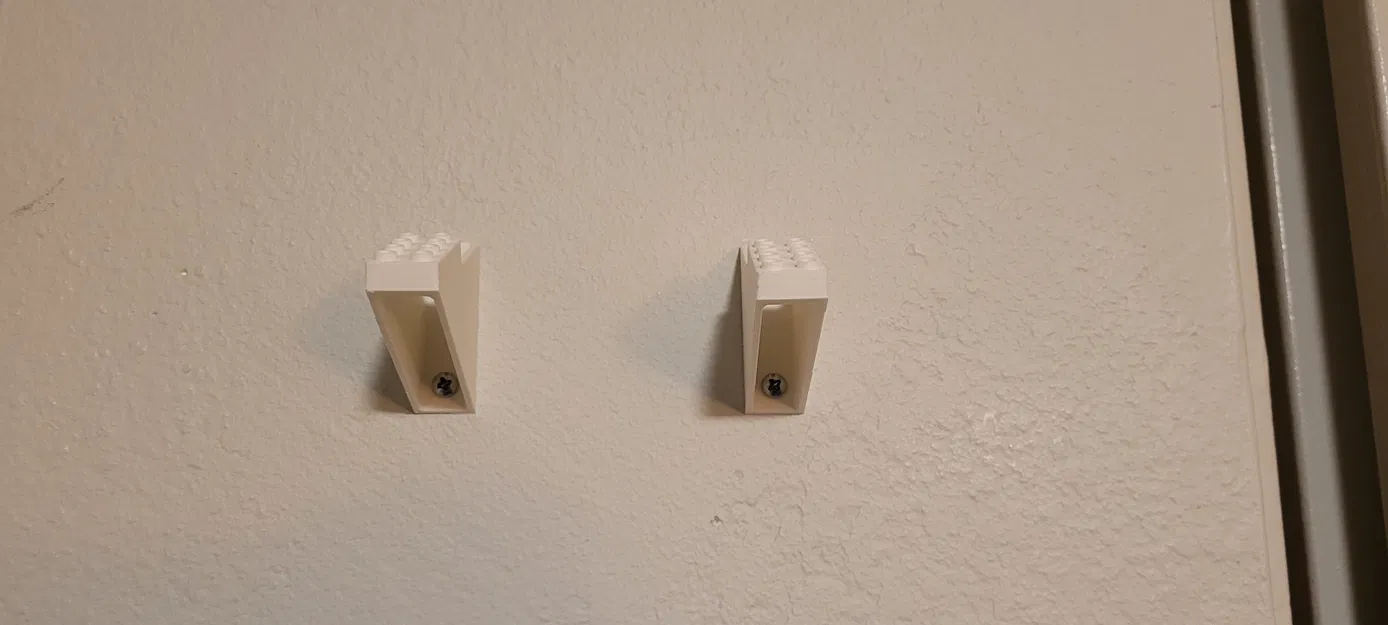 Giá treo tường cho mô hình xe LEGO® (có độ nghiêng, chốt khớp chuẩn) - Image 12