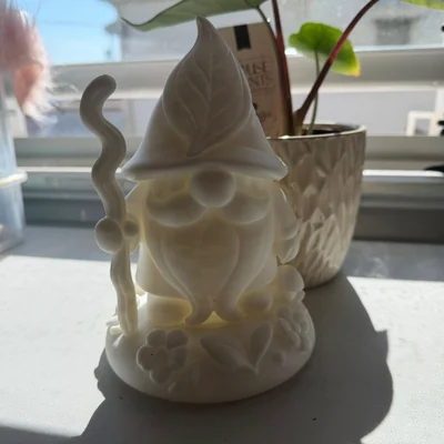 Mô hình chú lùn giữ vườn (Garden Gnome Figurine) 5