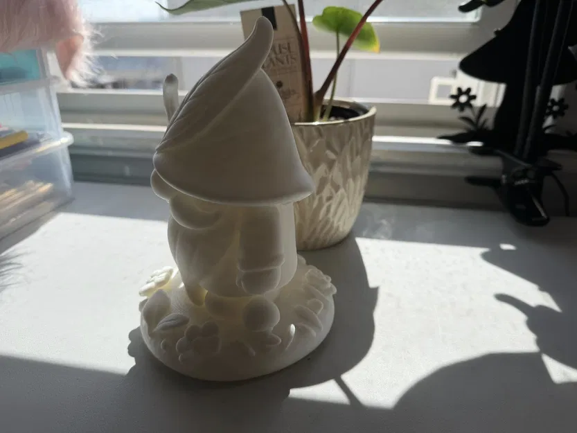 Mô hình chú lùn giữ vườn (Garden Gnome Figurine) - Image 6