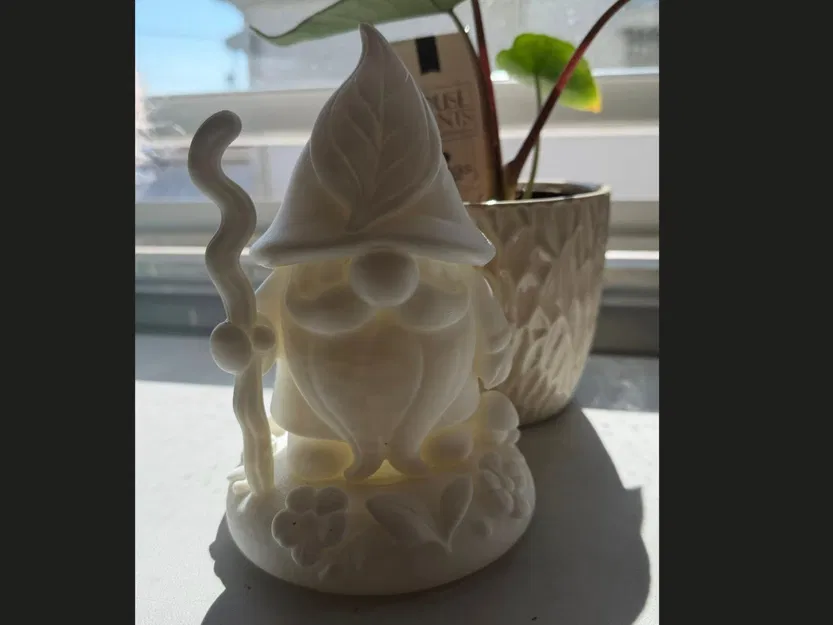 Mô hình chú lùn giữ vườn (Garden Gnome Figurine) - Image 9