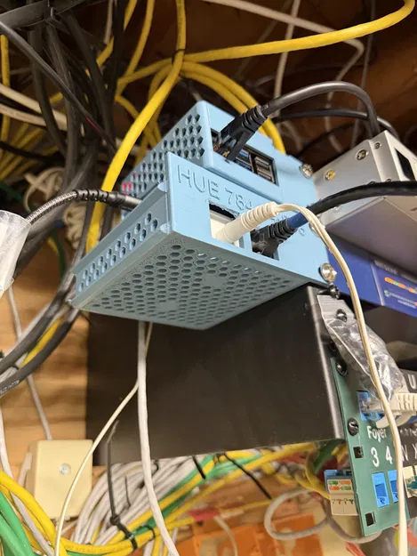 Giá treo bên trái cho Philips Hue Bridge gắn ngoài tủ Rack - Image 2