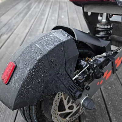 Miếng nối chắn bùn sau cho xe điện Kukirin G2 (dạng kẹp)