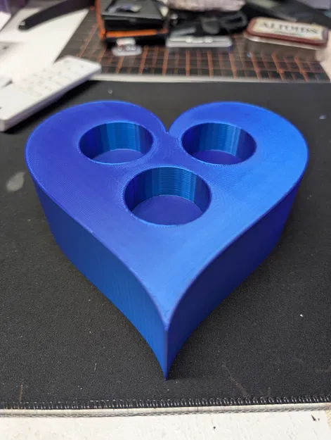 Khay đựng nến trái tim (Heart Candle Holder) cho 3 nến tealight - Image 1