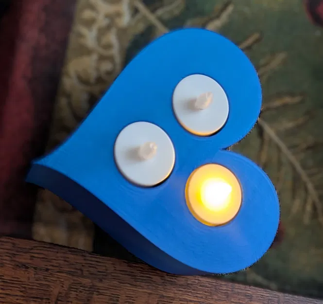 Khay đựng nến trái tim (Heart Candle Holder) cho 3 nến tealight - Image 3