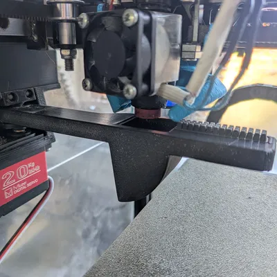 Cánh tay servo cho máng xả nhựa, chổi vệ sinh và cơ cấu gạt cắt dây tóc