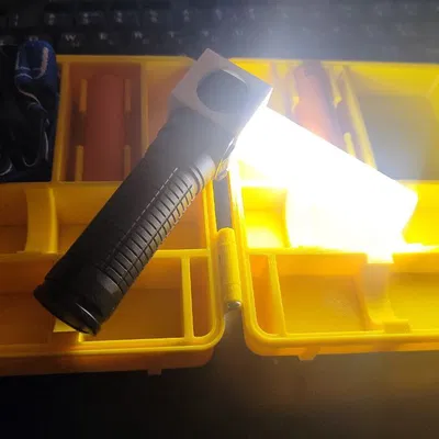 Hộp Đựng Đèn Pin Convoy H2