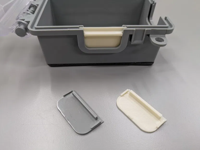 Nắp đậy thay thế cho hộp nối điện Commercial Electric - Image 1