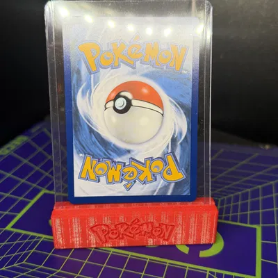 PokeStand / Giá Đỡ Thẻ Bài Pokemon