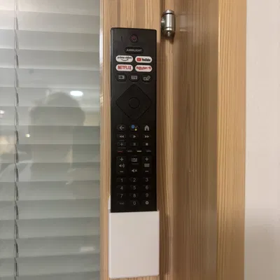 Giá treo tường cho remote Philips