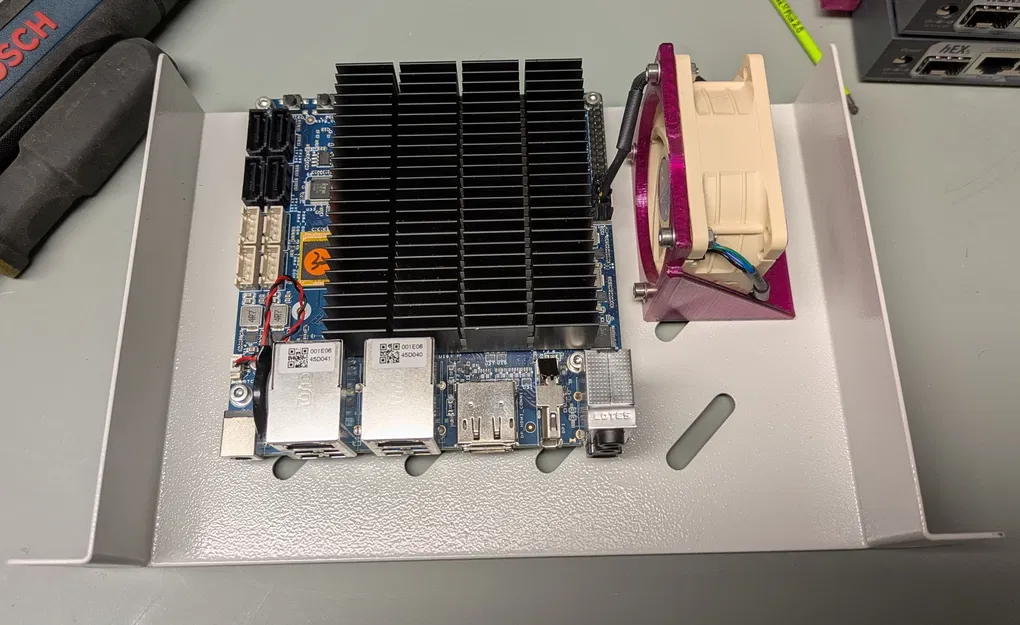 Giá đỡ quạt Noctua 60mm - Image 1