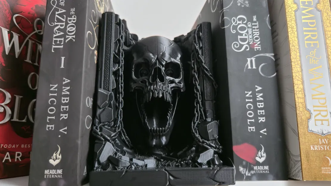 Mô hình trang trí kệ sách Gothic Skull Book Nook đầy ma mị - Image 1