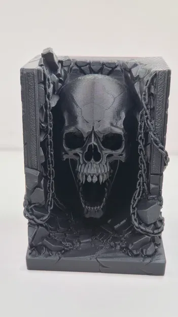 Mô hình trang trí kệ sách Gothic Skull Book Nook đầy ma mị - Image 5