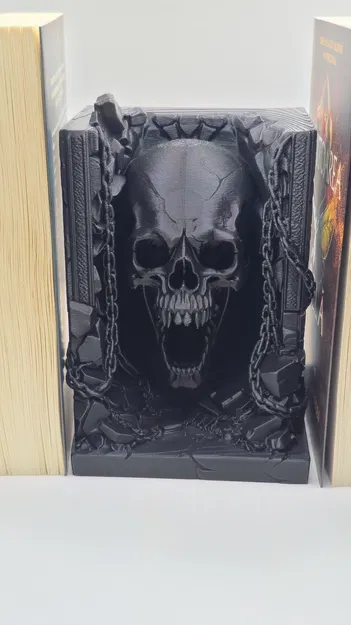 Mô hình trang trí kệ sách Gothic Skull Book Nook đầy ma mị - Image 6