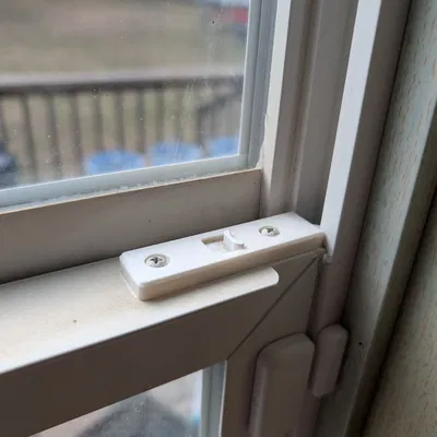 Chốt Lẫy Cửa Sổ Nghiêng Cho Cửa Sổ Philips